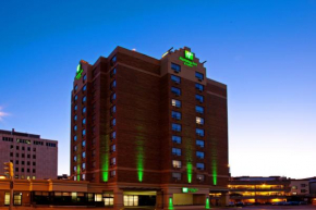  Holiday Inn & Suites Winnipeg Downtown, an IHG Hotel  Виннипег